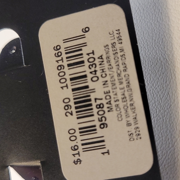 🆕️ OPHELIA ROE RATTAN HOOP EARRINGS - Picture 5 of 7